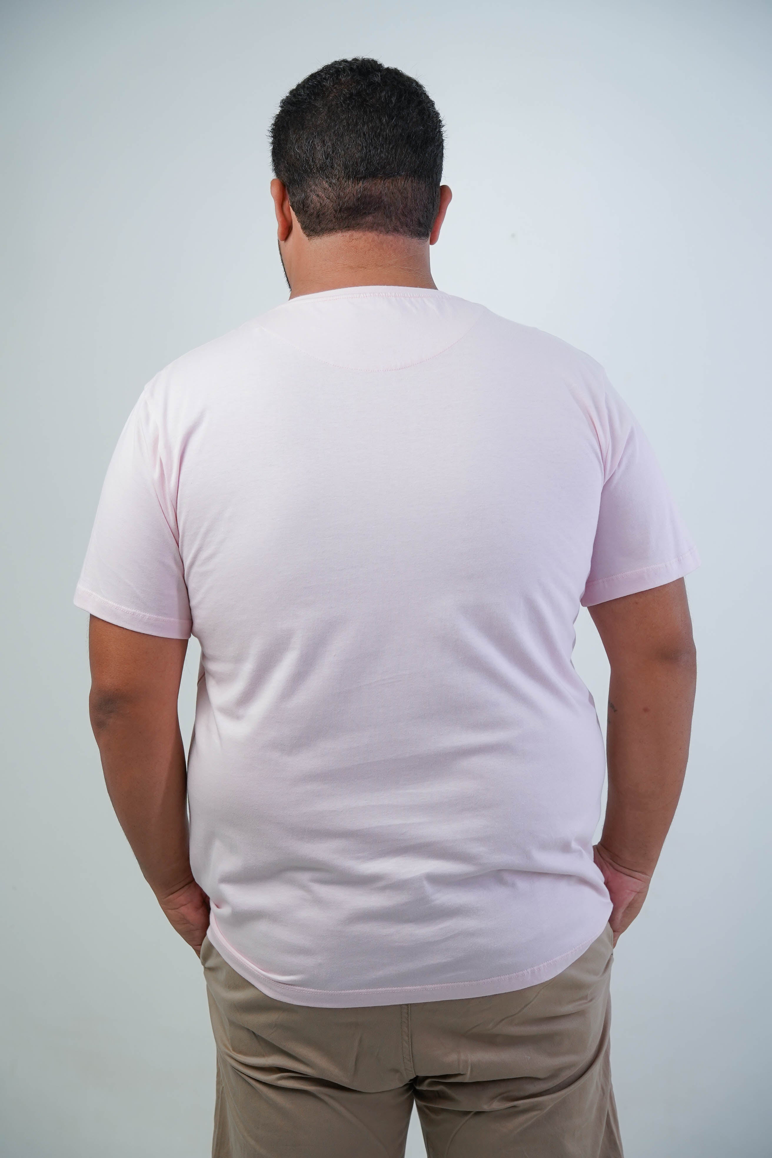 CAMISETA BÁSICA GOLA REDONDA LISA PLUS