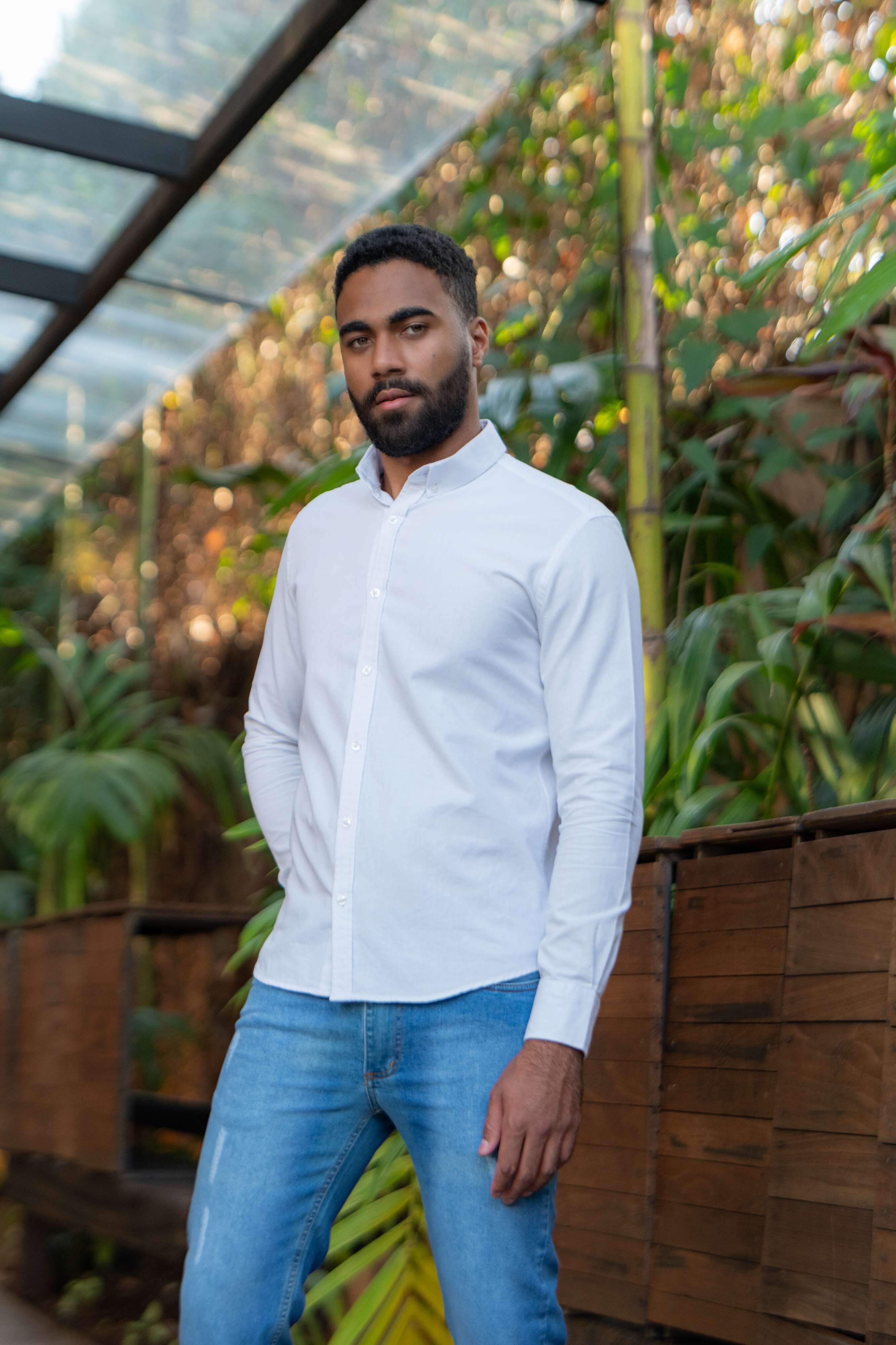 CAMISA MANGA LONGA SUPER SLIM BÁSICA COM ELASTANO