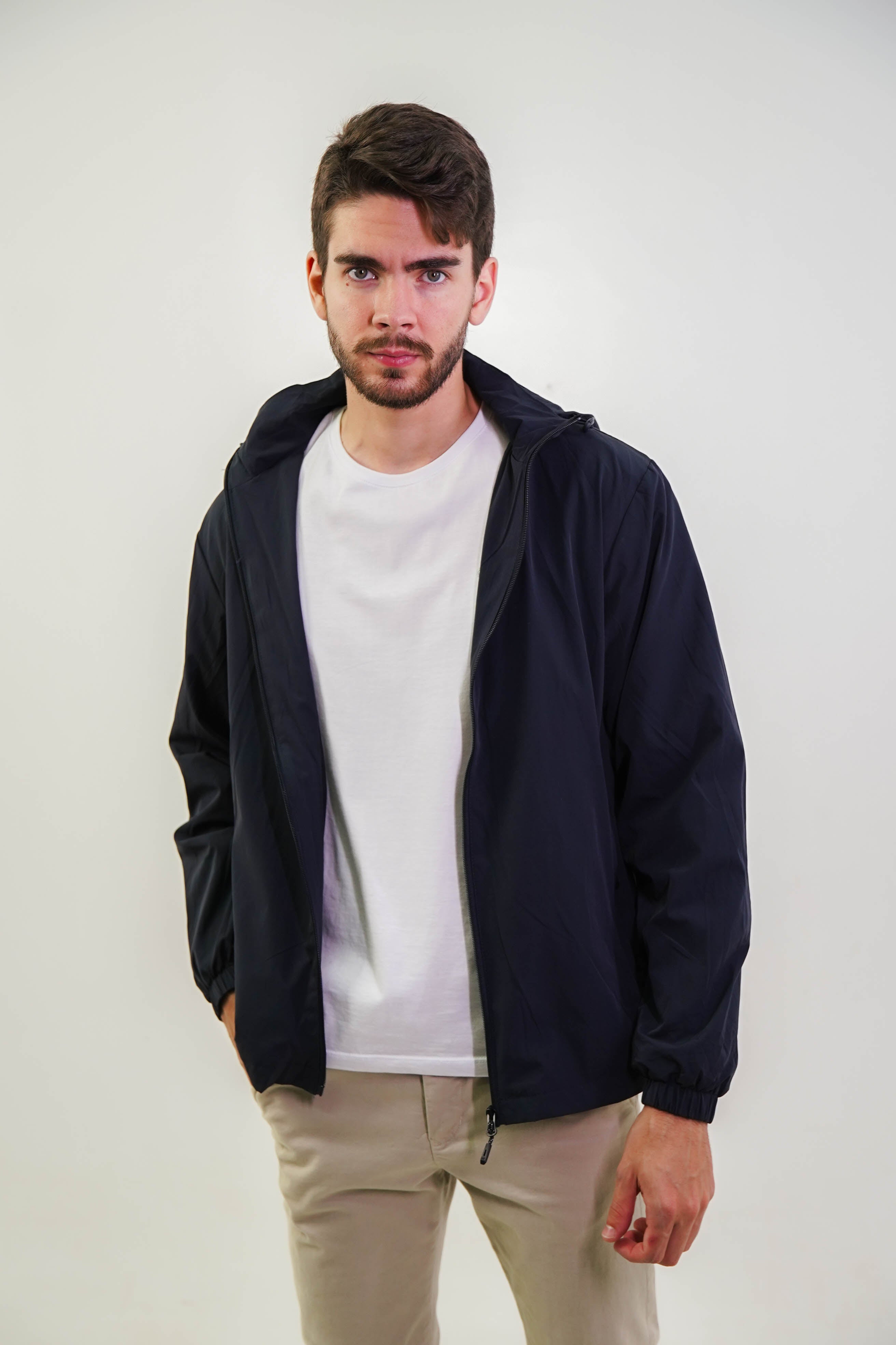 JAQUETA ESSENTIAL CASACO CORTA VENTO