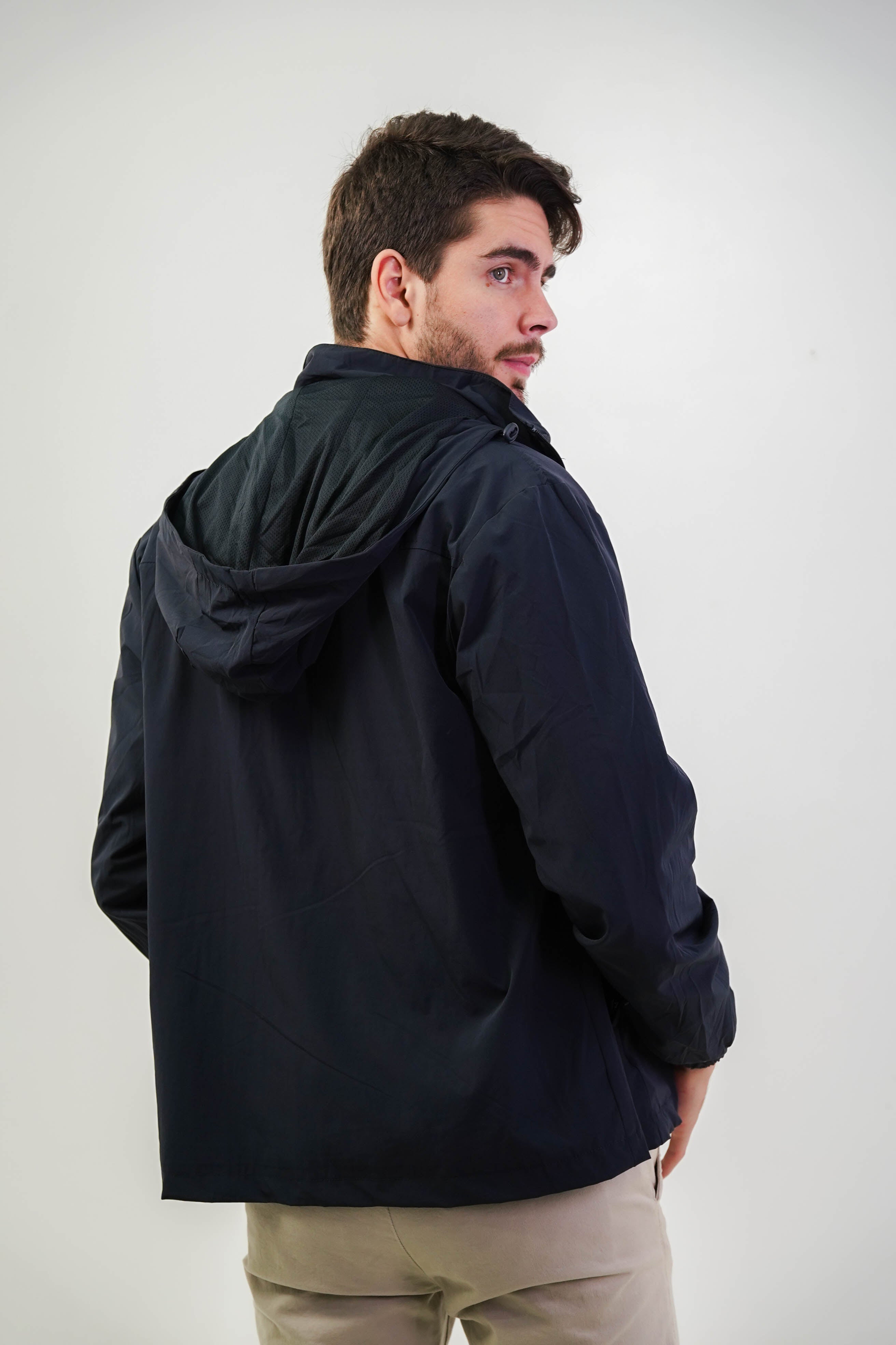 JAQUETA ESSENTIAL CASACO CORTA VENTO