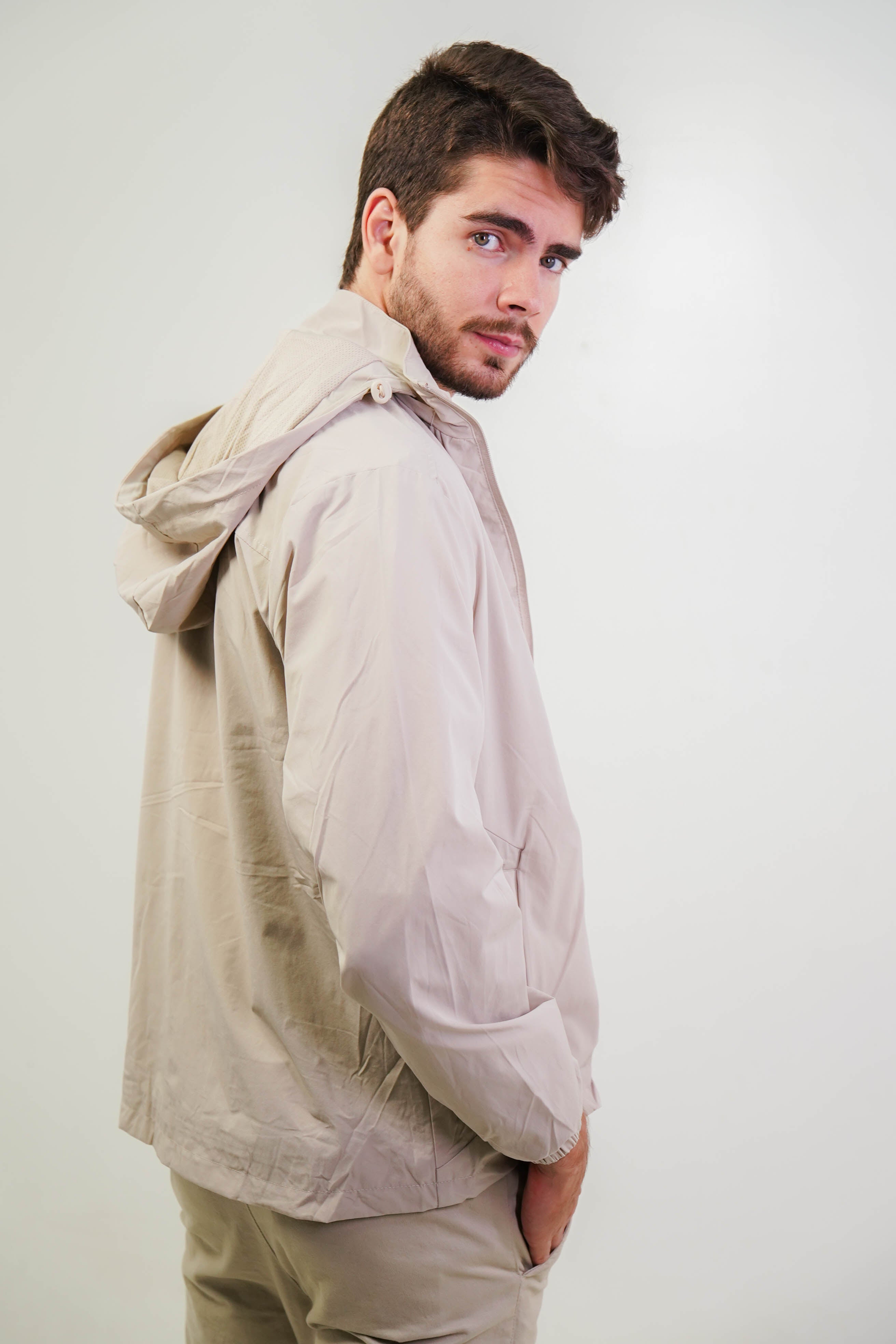 JAQUETA ESSENTIAL CASACO CORTA VENTO