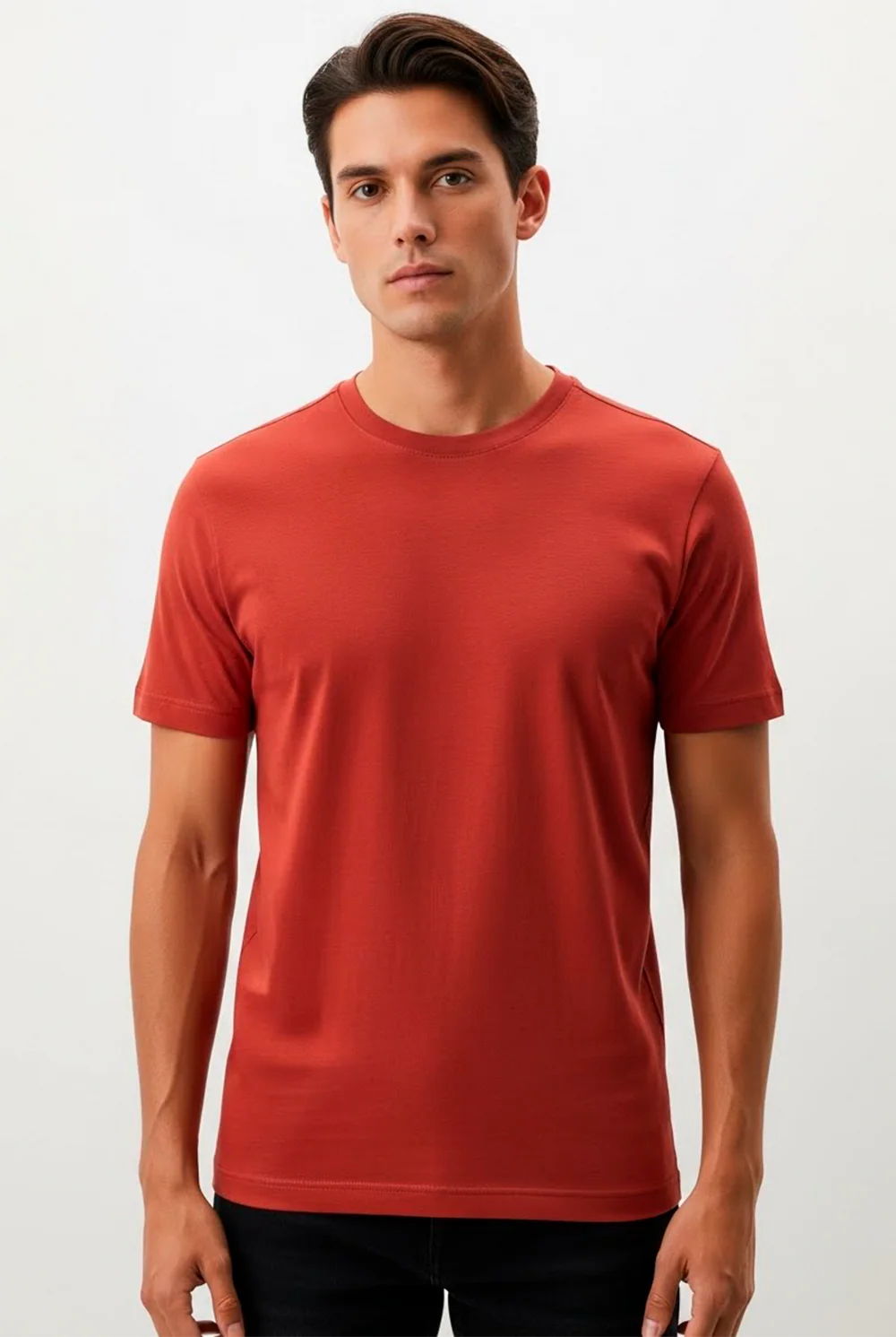 CAMISETA BÁSICA GOLA REDONDA - MODA