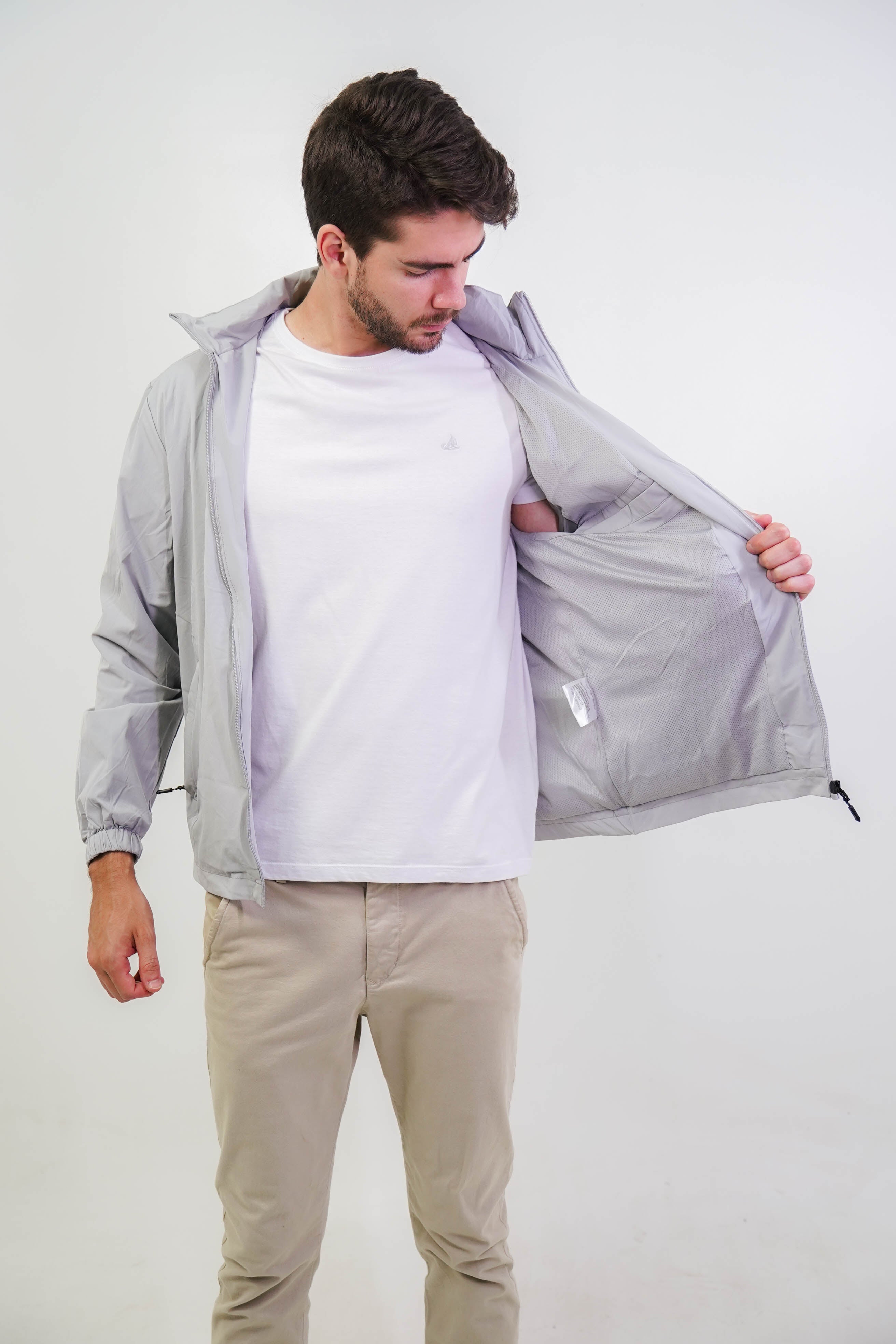 JAQUETA ESSENTIAL CASACO CORTA VENTO